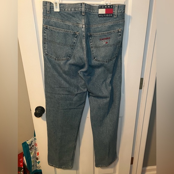 Vintage Tommy Hilfiger Men's Blue Jeans Size 34x32 - Picture 4 of 8